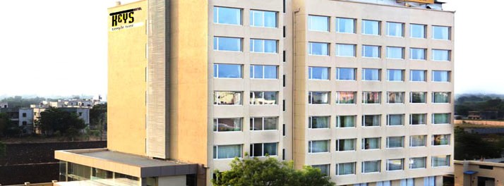 Keys Hotel Temple Tree - Shirdi 01.jpg